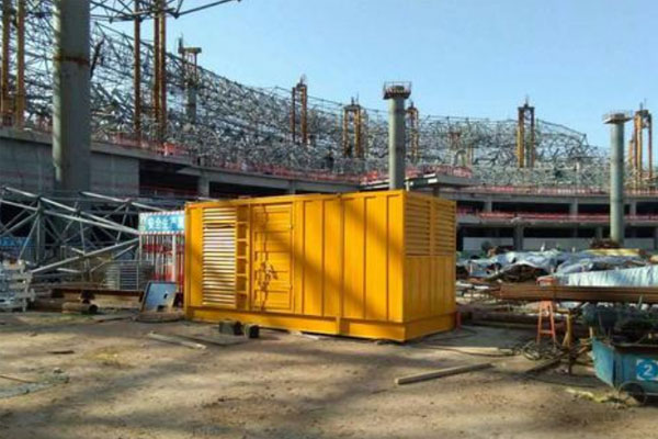 临夏县发电机出租如何判断空气滤清器是否需要更换？
